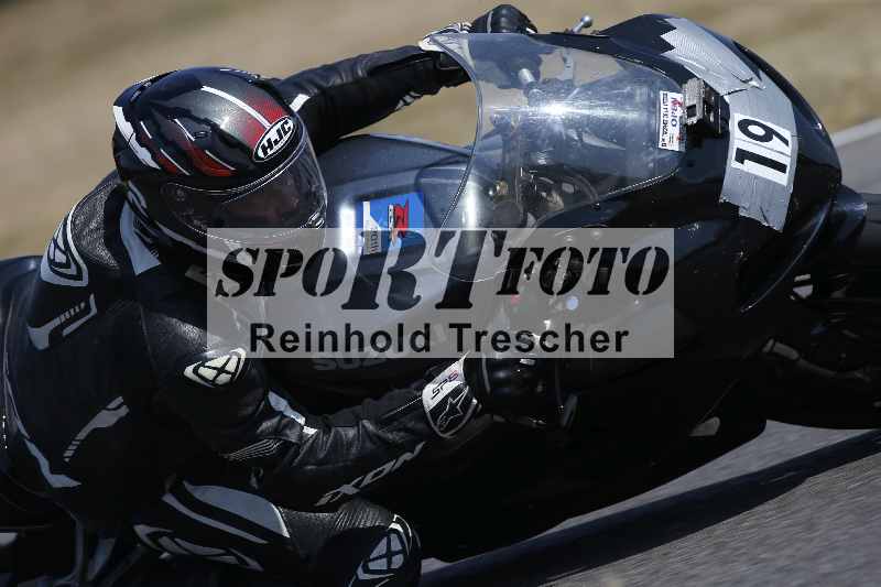 /Archiv-2023/28 05.06.2023 Moto Club Anneau du Rhin/vert-medium/19